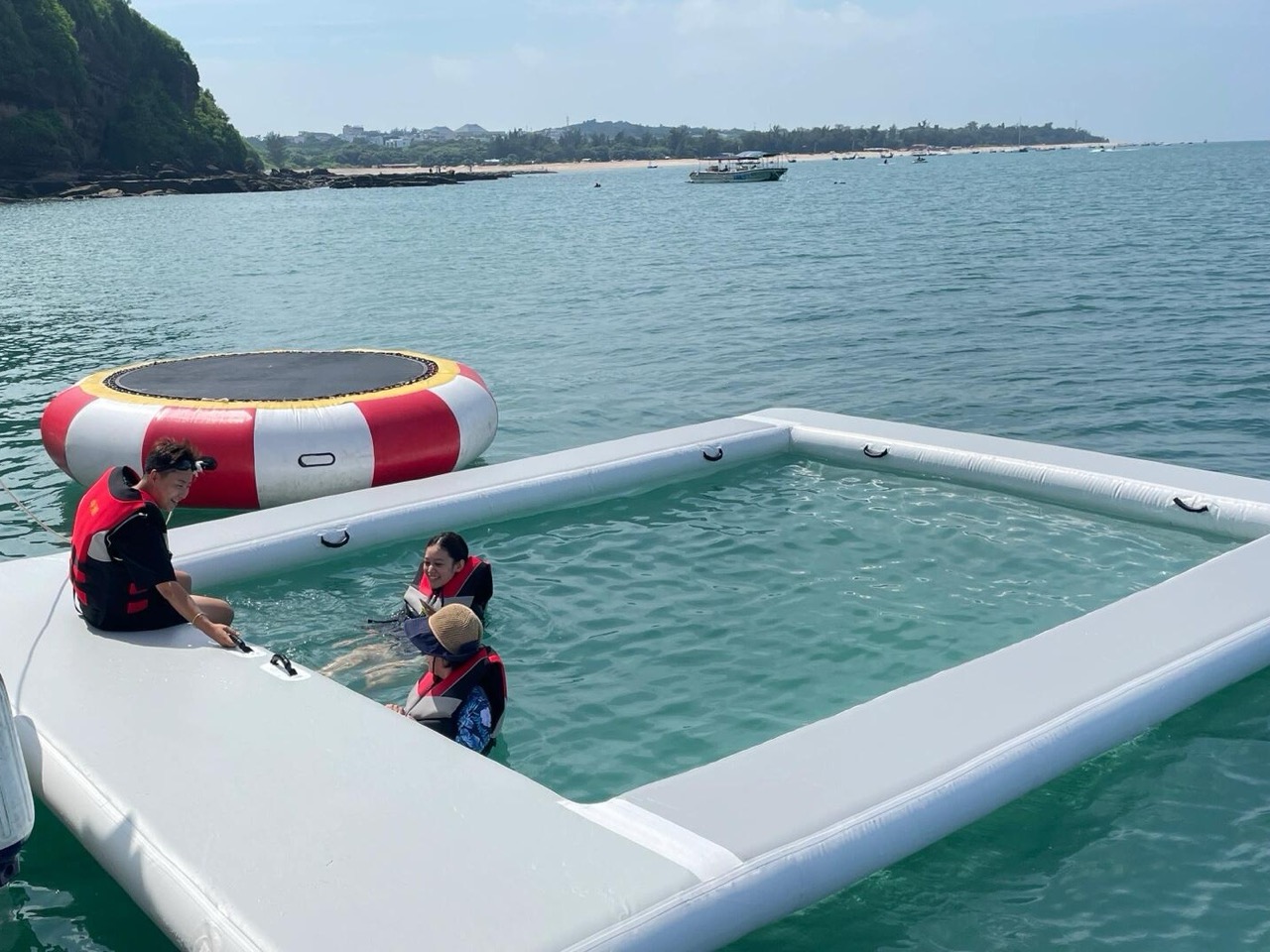 inflatable platform