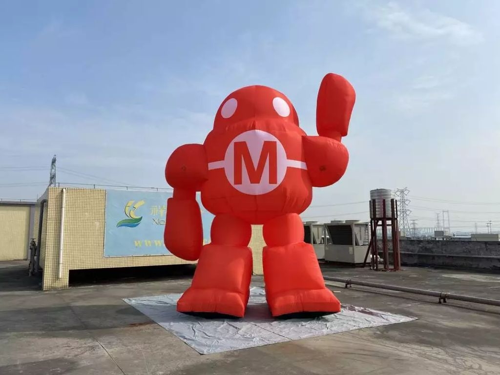 Inflatable robot model