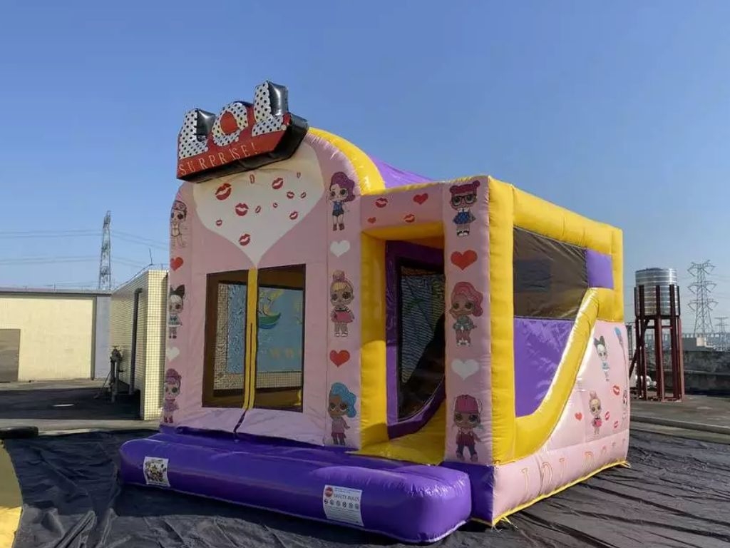inflatable bouncer with slide