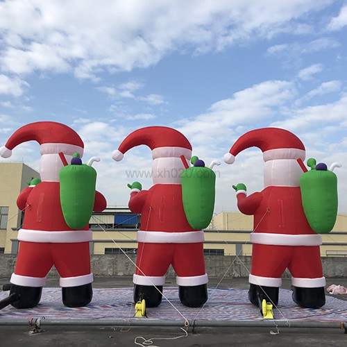 Inflatable Christmas 
