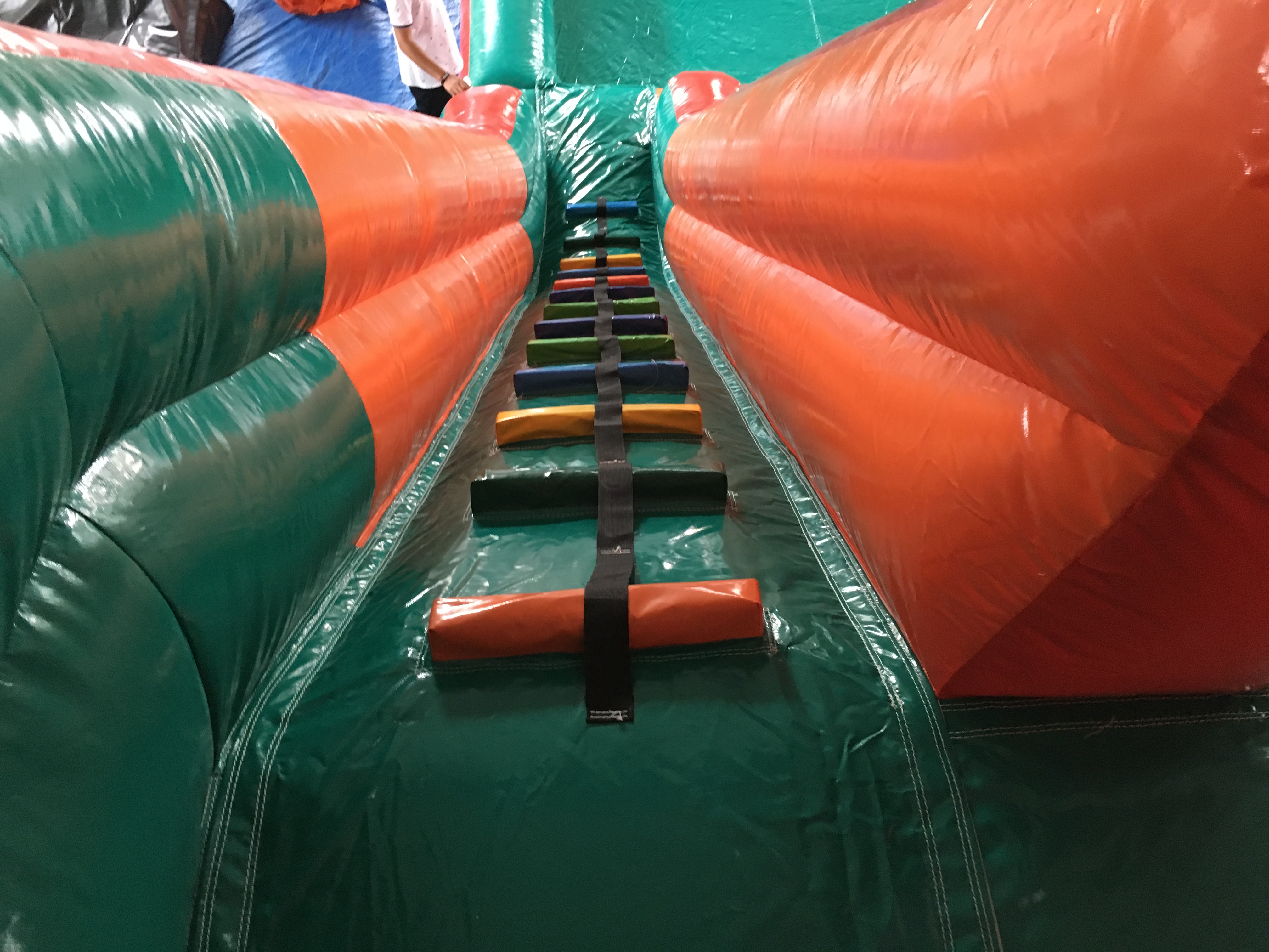 Inflatable slide wiht pool