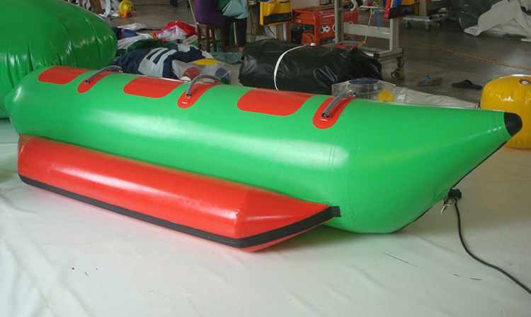 Inflatable banana boat