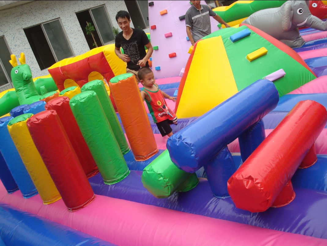 inflatable fun park