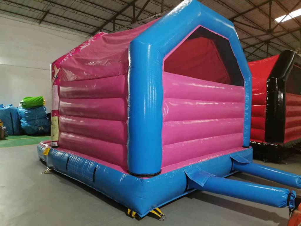 inflatable bouncer