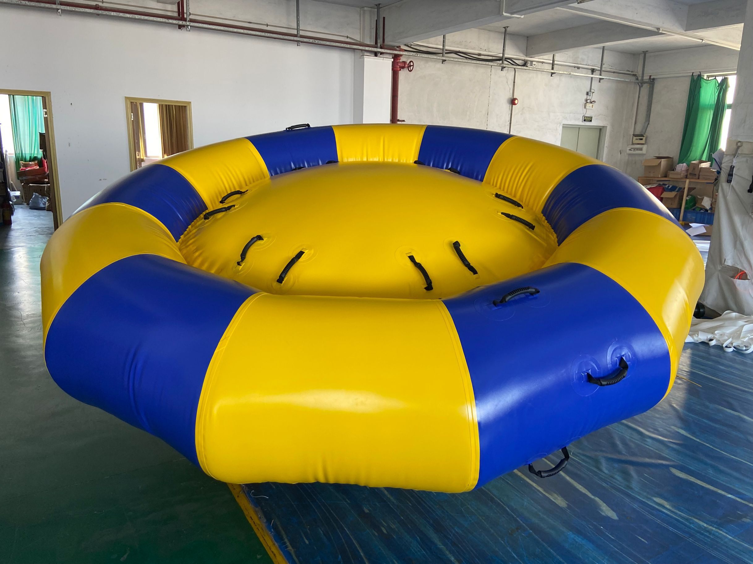 disco boat