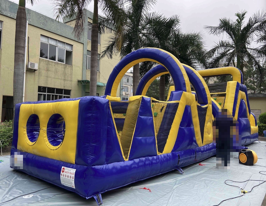 ​​Inflatable obstacle course​