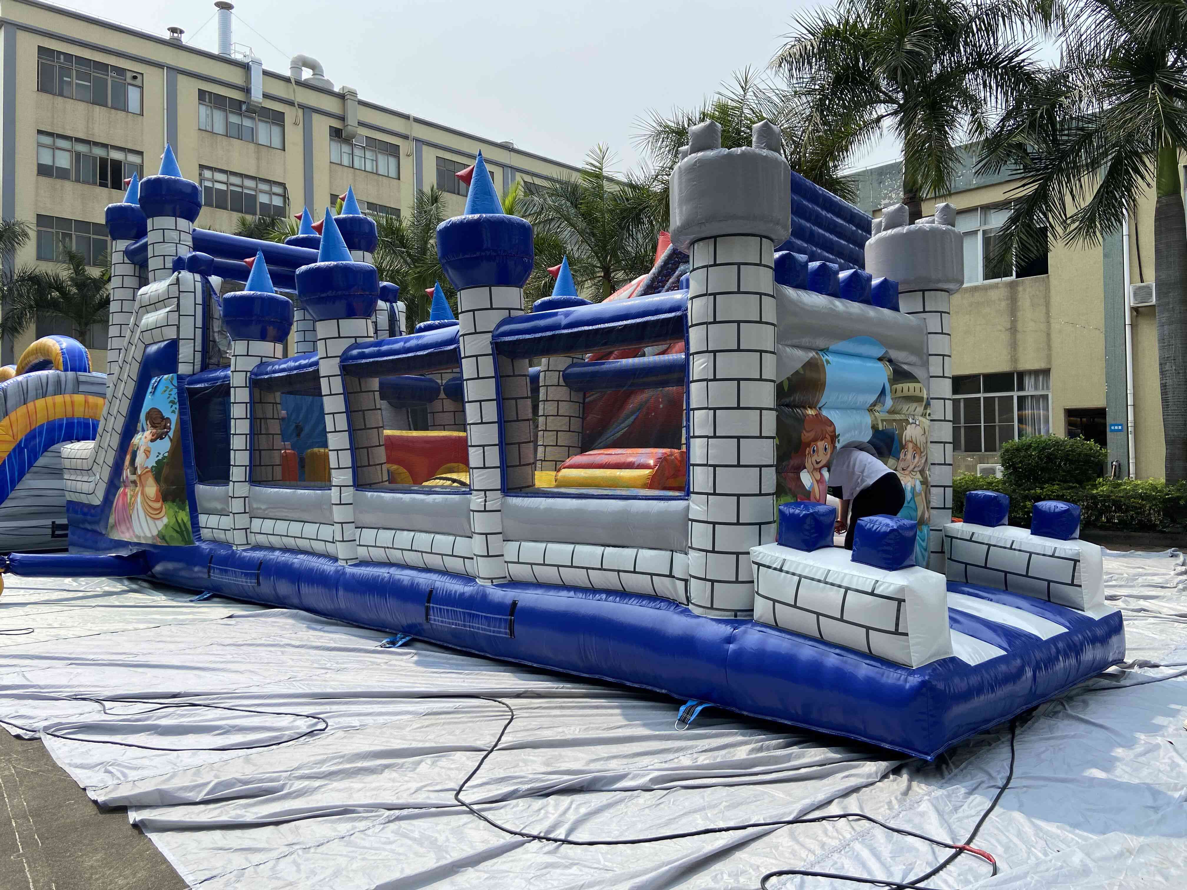 Outdoor inflatable playground​