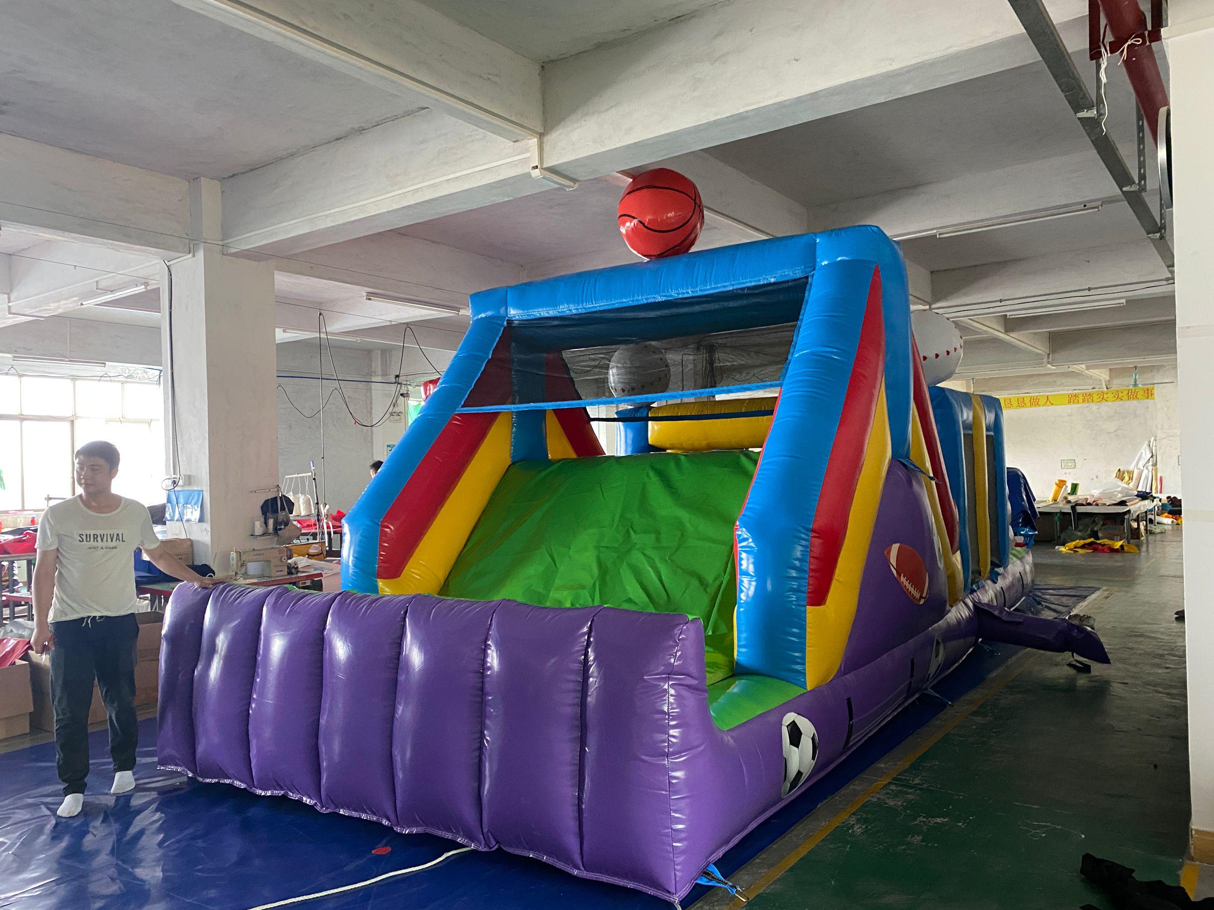 ​​Kids bounce house with slide​