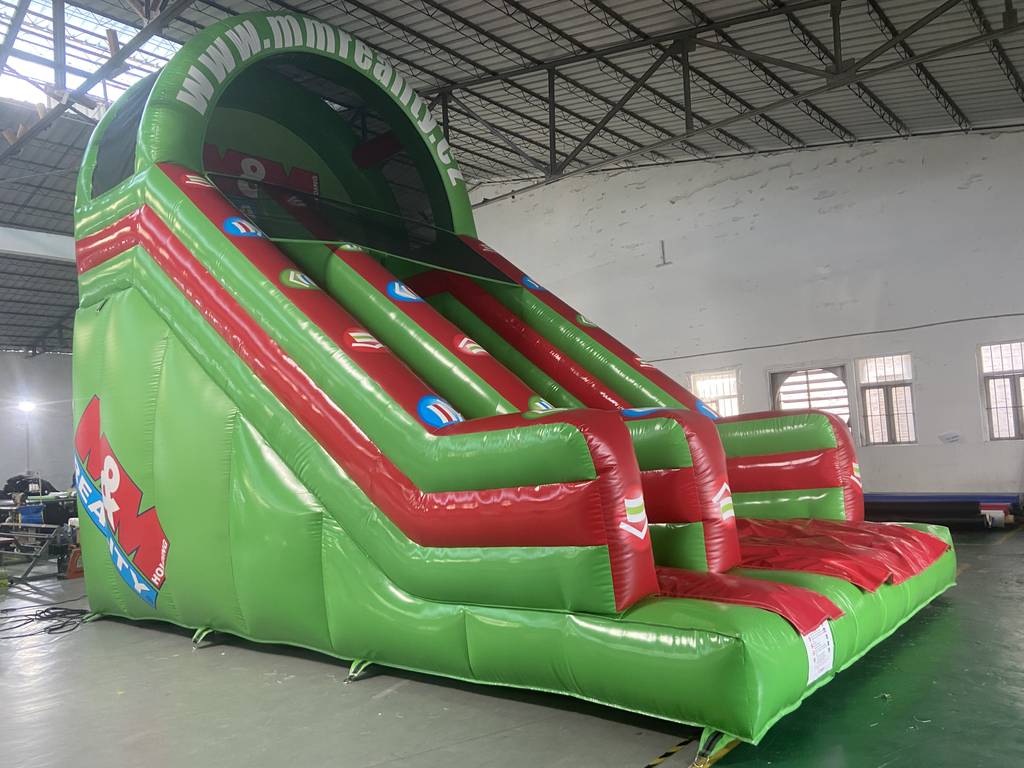 ​​Inflatable slide for parties​