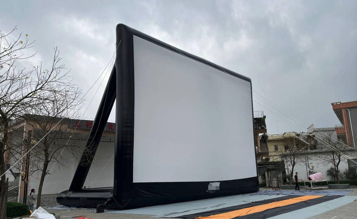 Outdoor movie screen