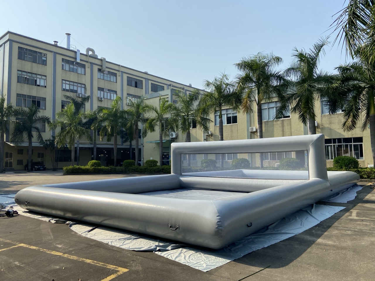 Pool volleyball inflatable