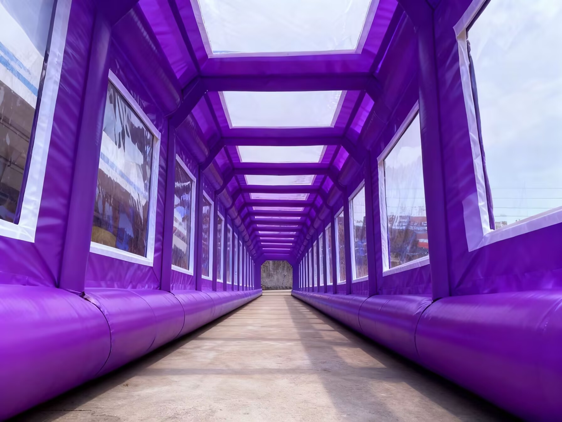 inflatable race track