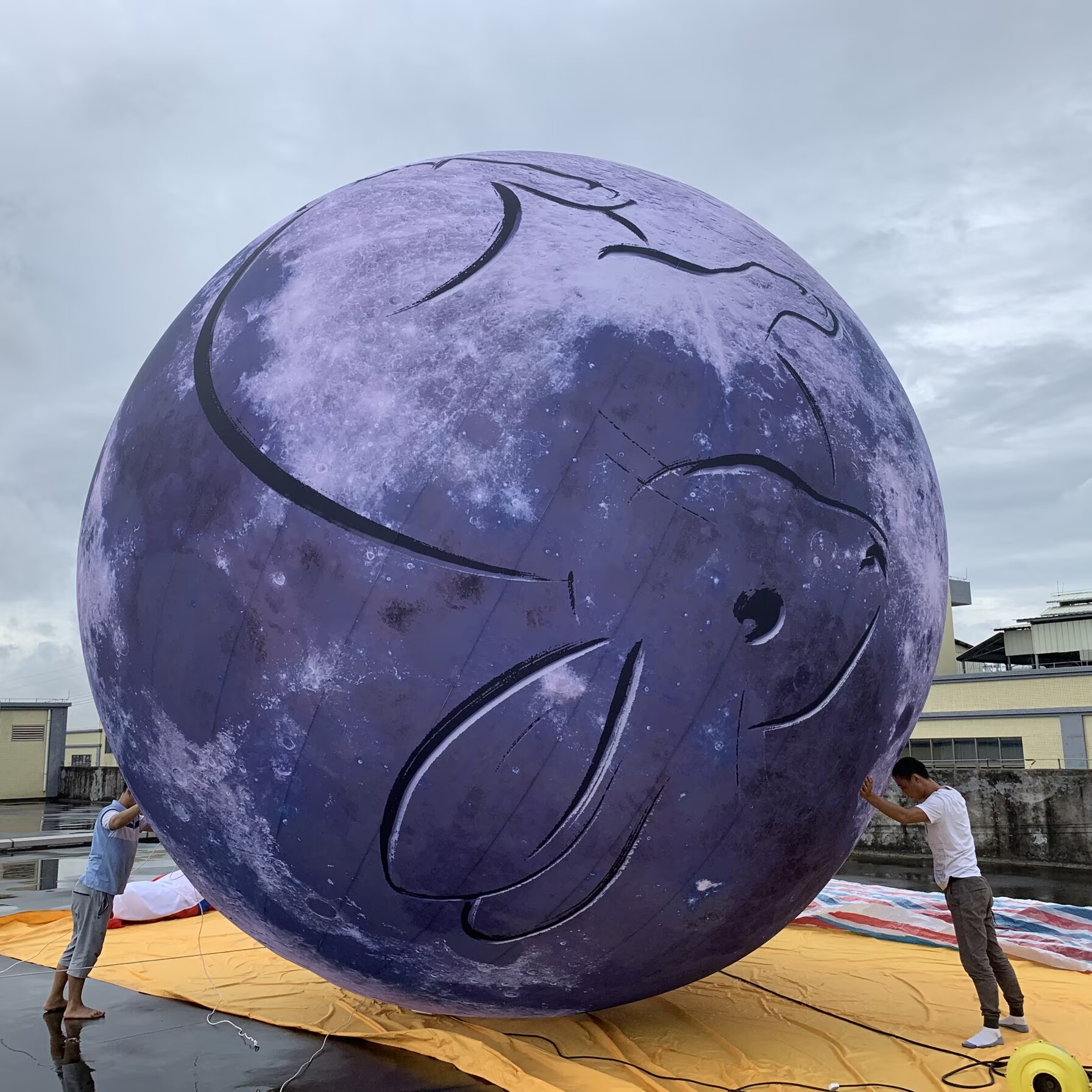 Giant Inflatable Moon Ball Customizable Inflatable Lunar Ball for Events