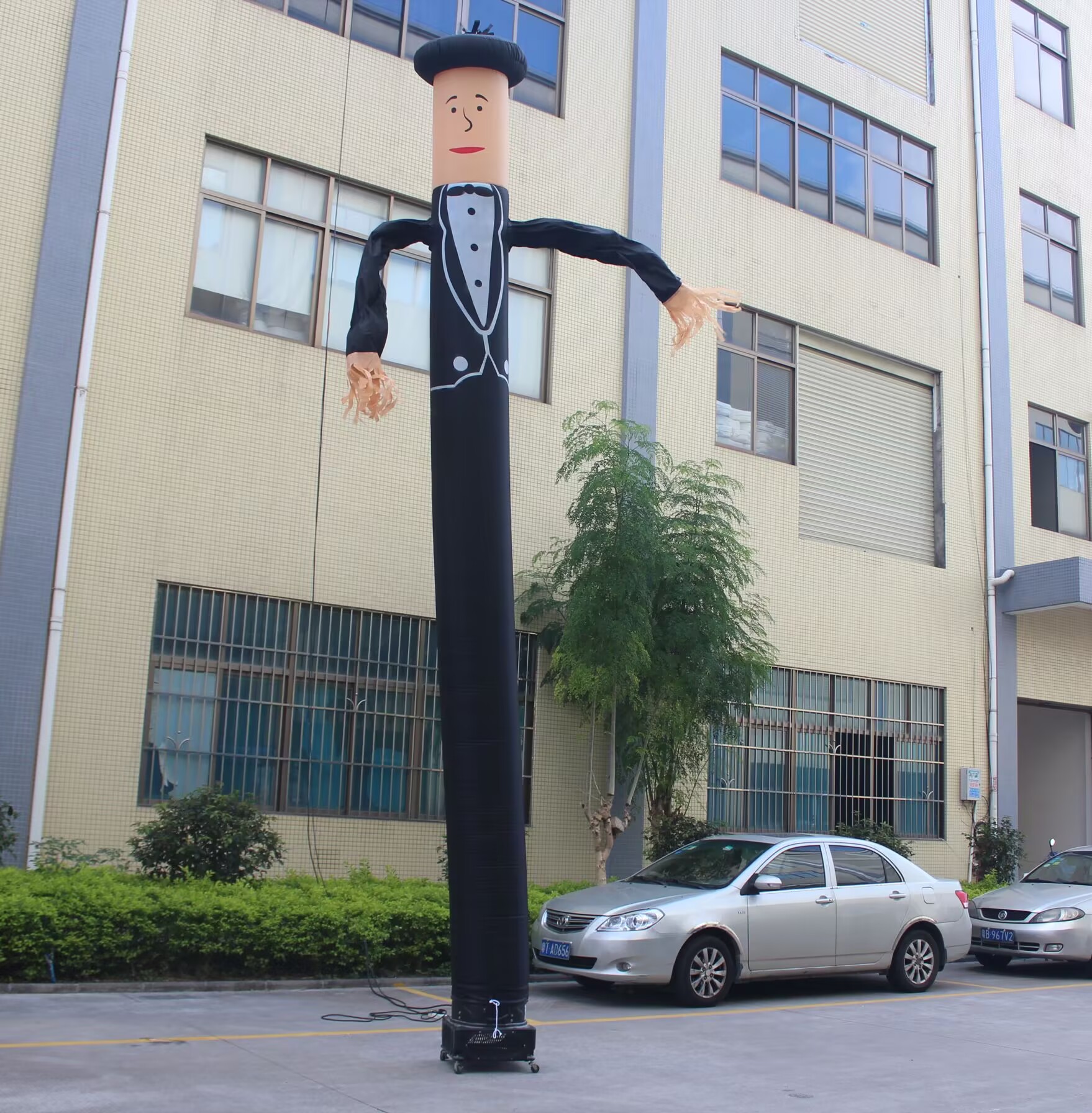 wacky waving inflatable tube man