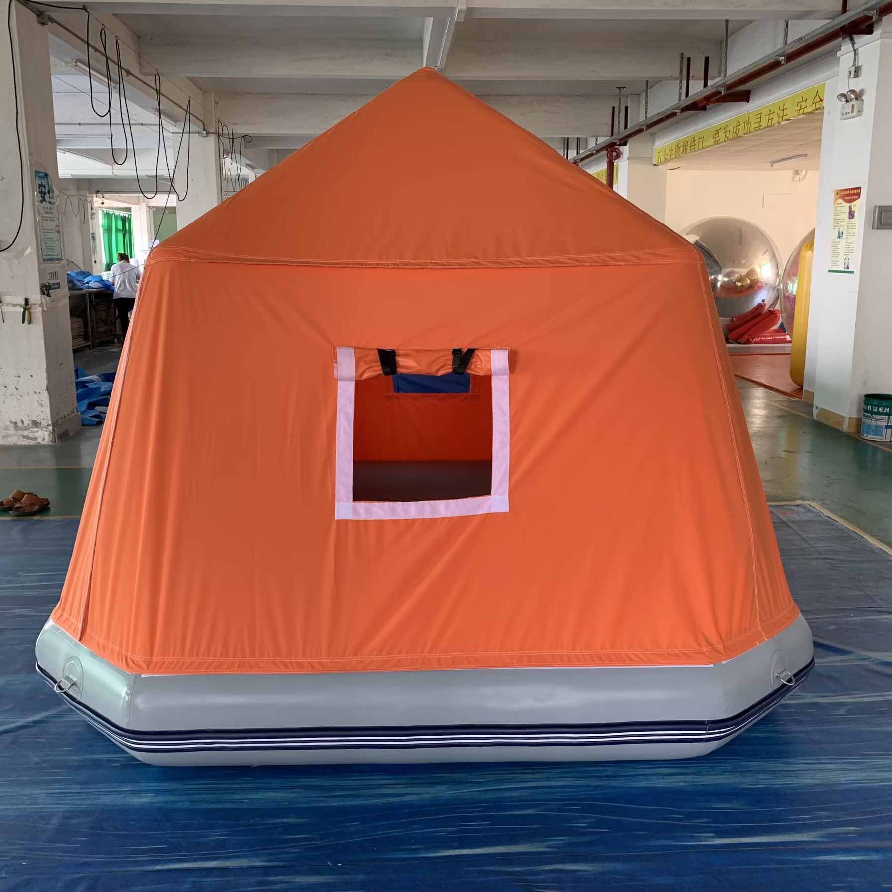 inflatable floating tent