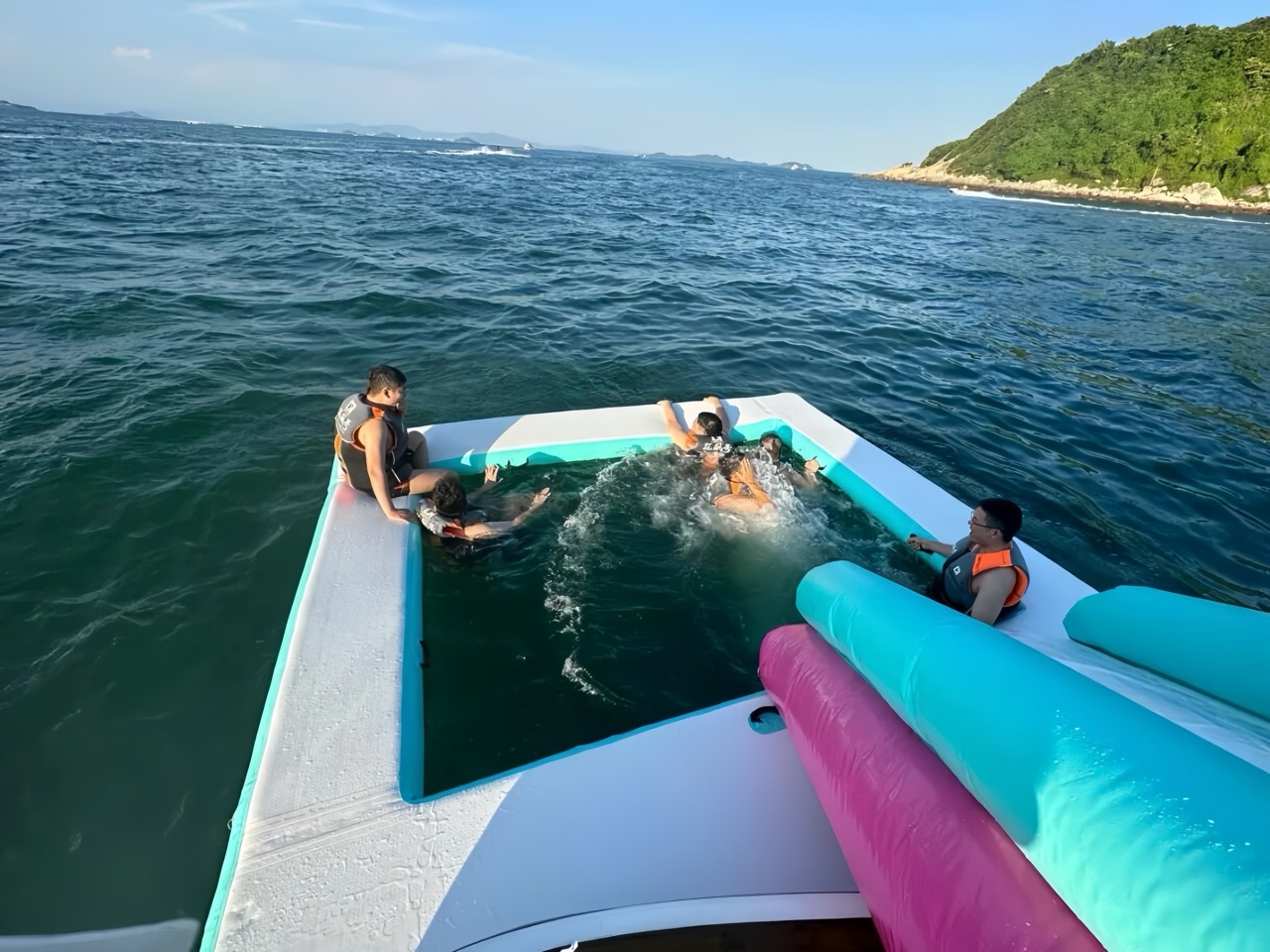 custom giant inflatable pool