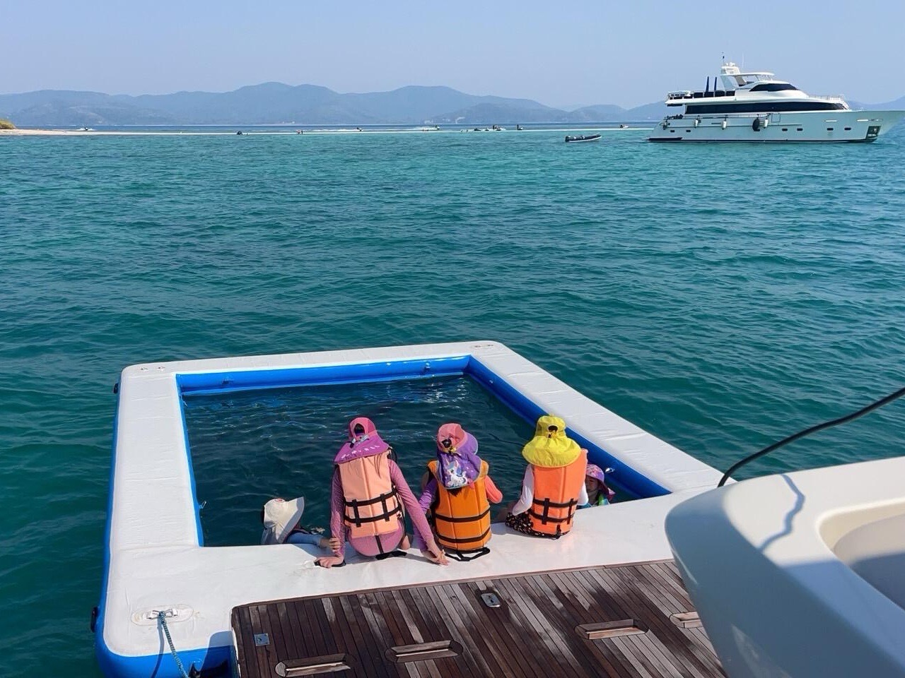 5x5m Inflatable Ocean Water Pool with Platform