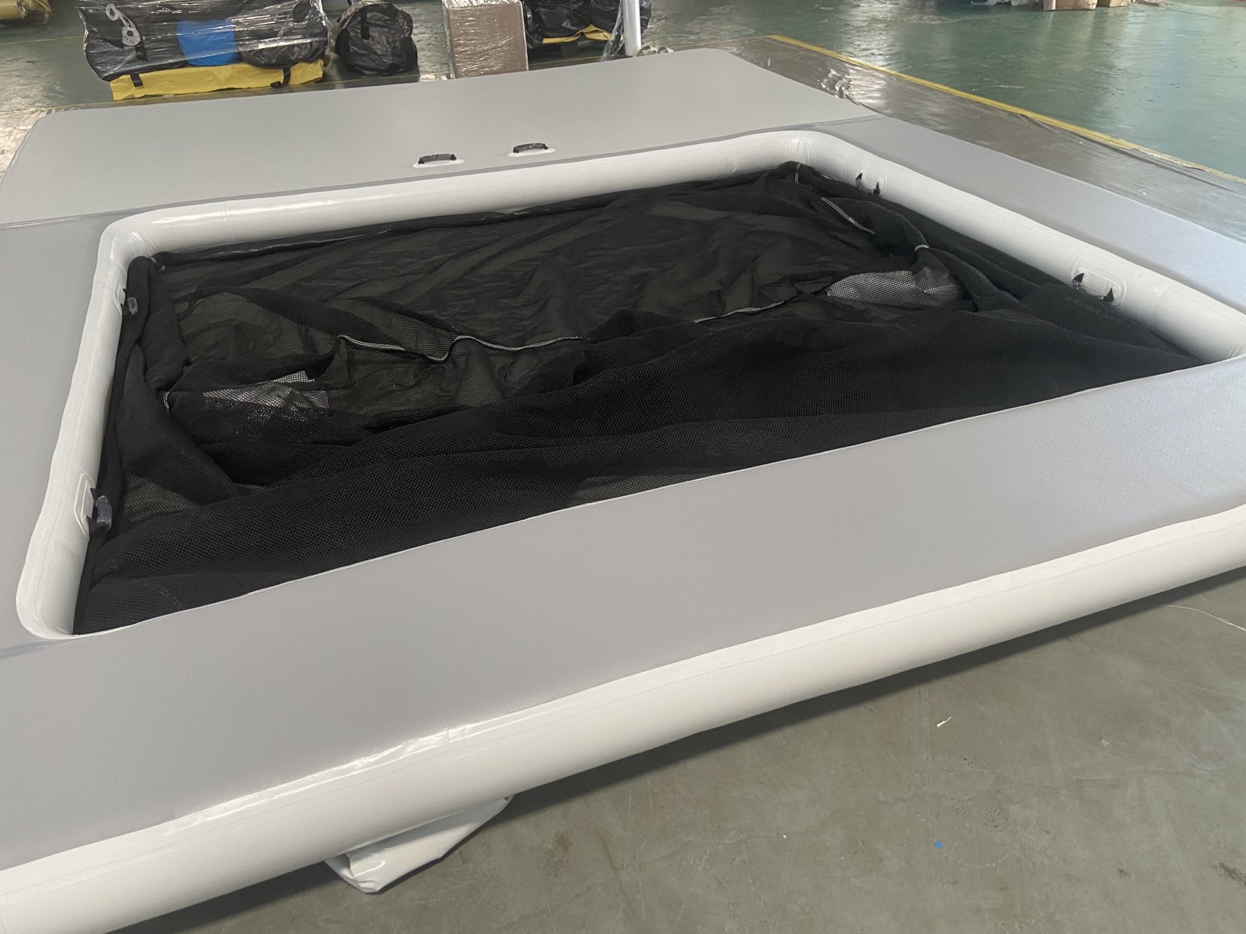 inflatable marine pool