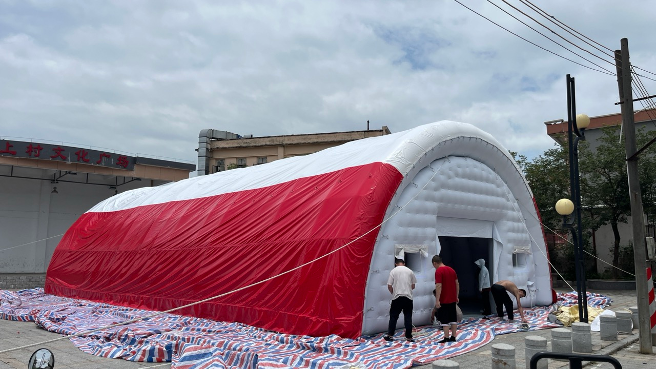 inflatable shelter for equipment