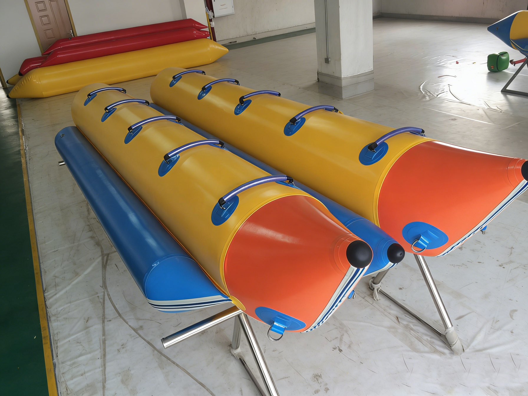 Heavy-duty PVC banana boat structure