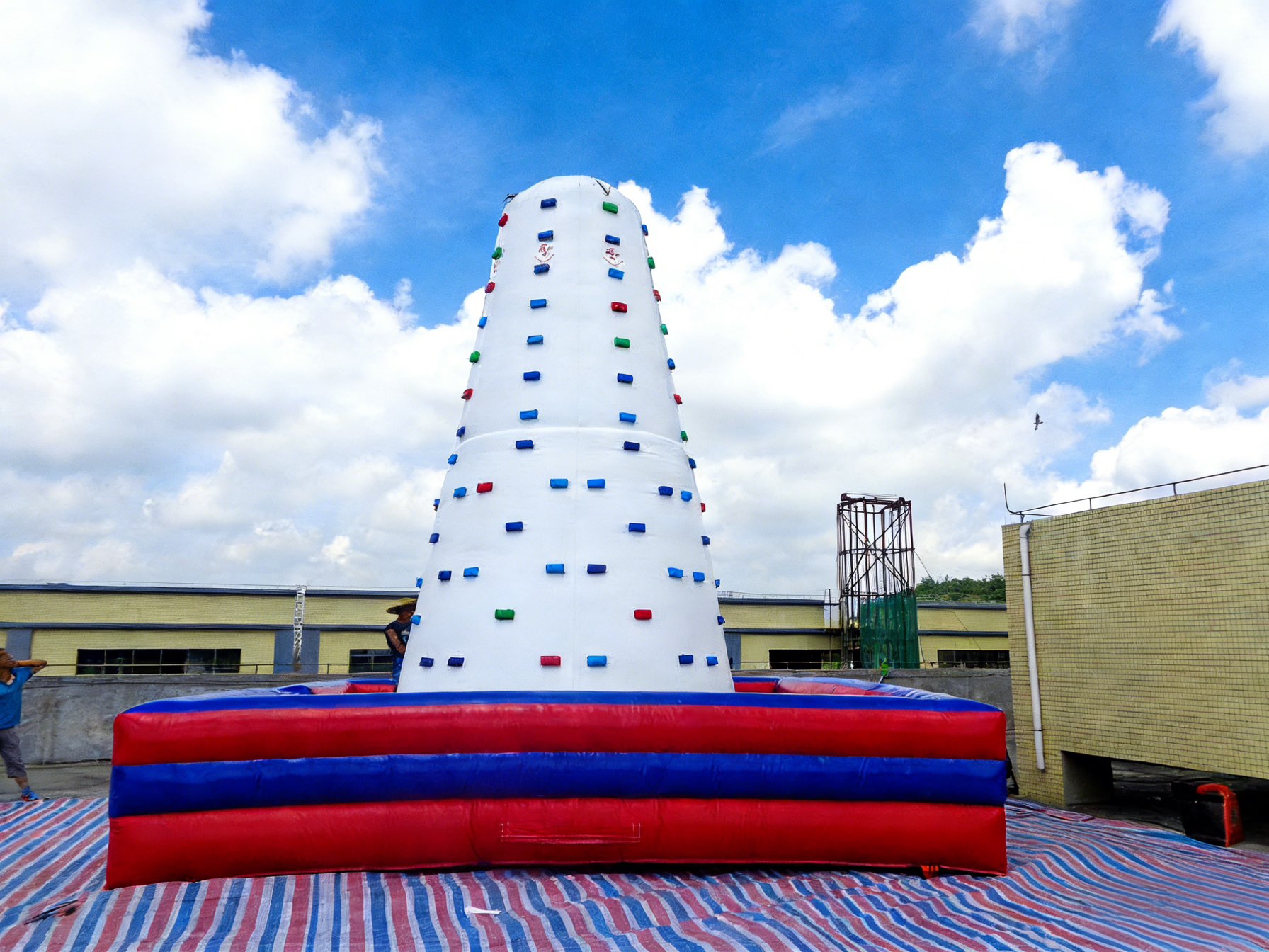 Inflatable rock climbing game details