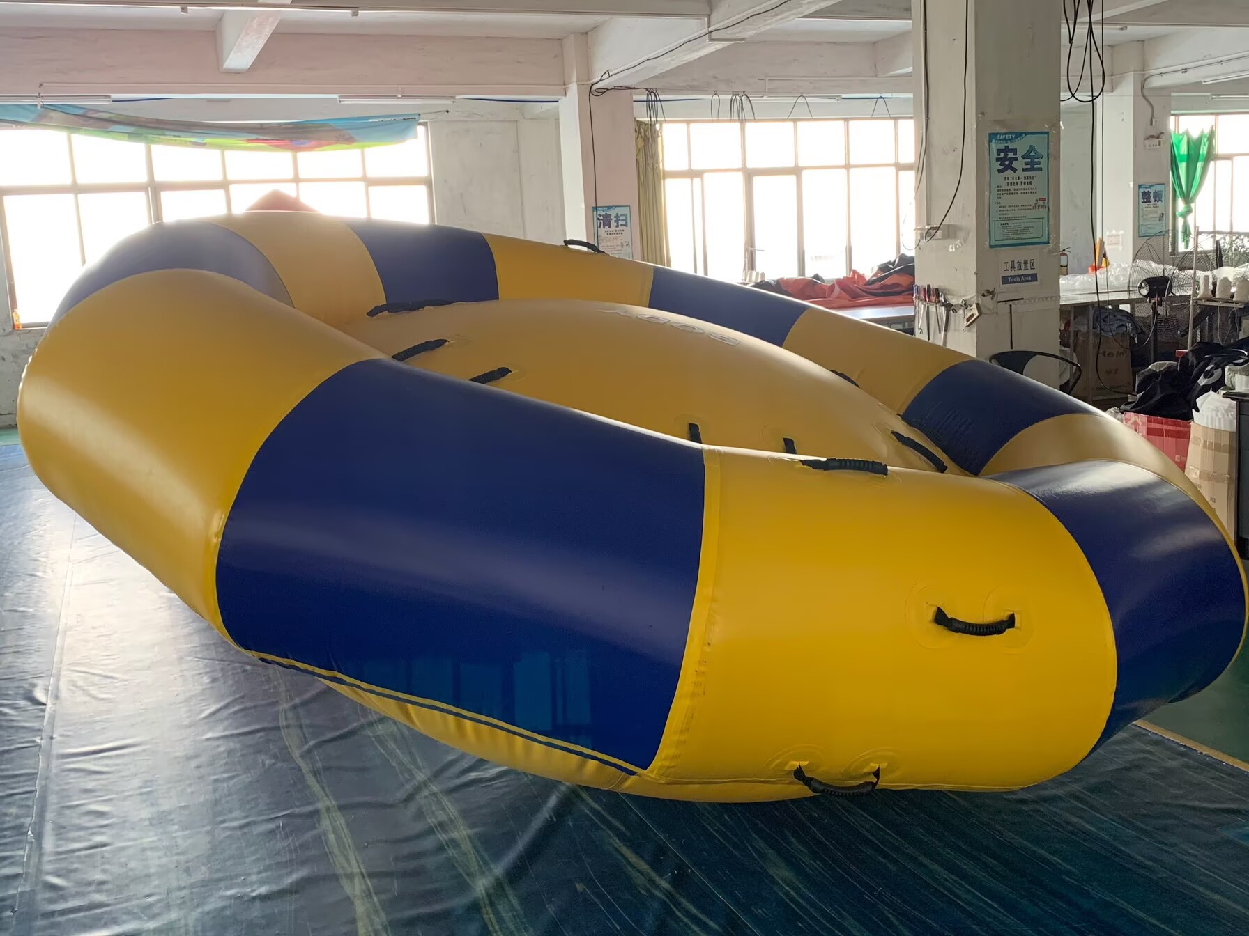 6-seater inflatable boat towable action