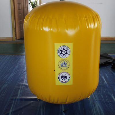 Inflatable race marker cylinder buoy