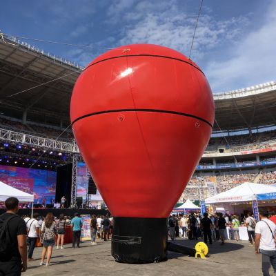 Giant Inflatable Hot Air Balloon for Customizable Event Display