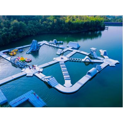 Luxury Floating Inflatable Water Park