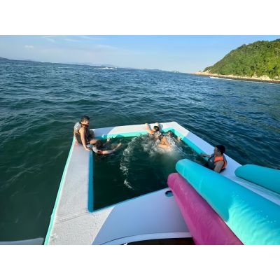 Custom Giant Inflatable Pool with Net for Marine Use